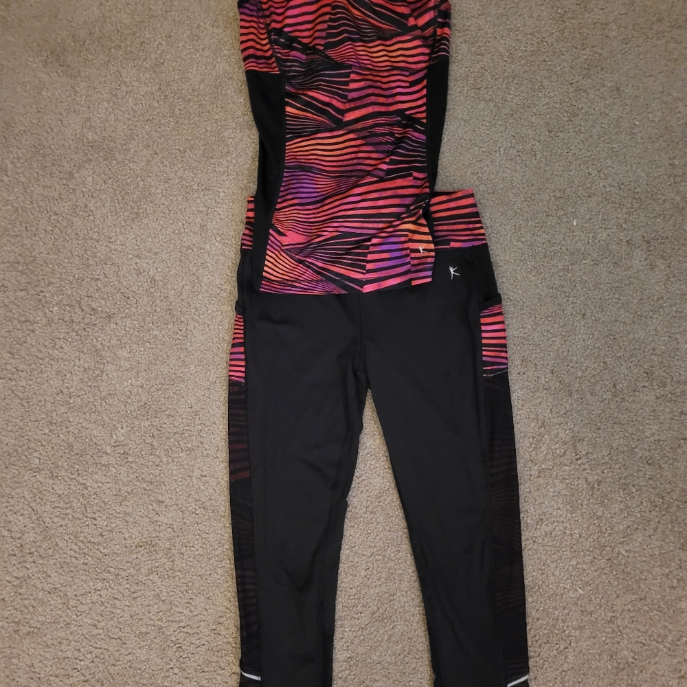 Danskin workout outfit